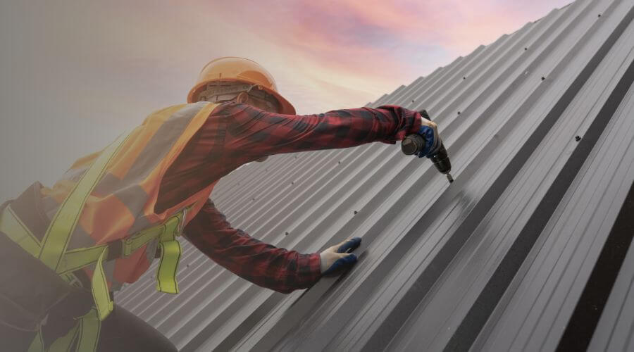 Professional gutter cleaning in Maysville, AR
